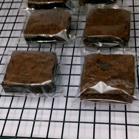 ✨ براونيز طازج ولذيذ ✨
🍫 سعر القطعة: ٣.٥ ريال
📦 مع التغليف الأنيق: ٤ ريال
مناسب للتوزيعات والمناسبات 💝
نسبة السكر معتدلة 👌 تناسب اللي ما يحبون الحلى الزايد
📌 الكمية محدودة – احجز الآن