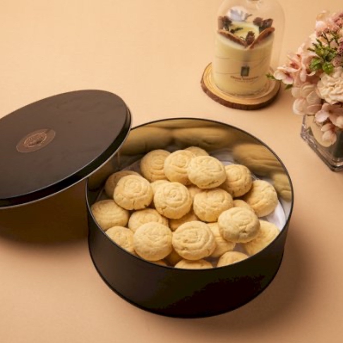 سابليه خفيف وهش 
 بحشوة  التمر الفاخر الممزوج بالفستق والسمسم 
الطلب قبل ب ثلاث ساعات