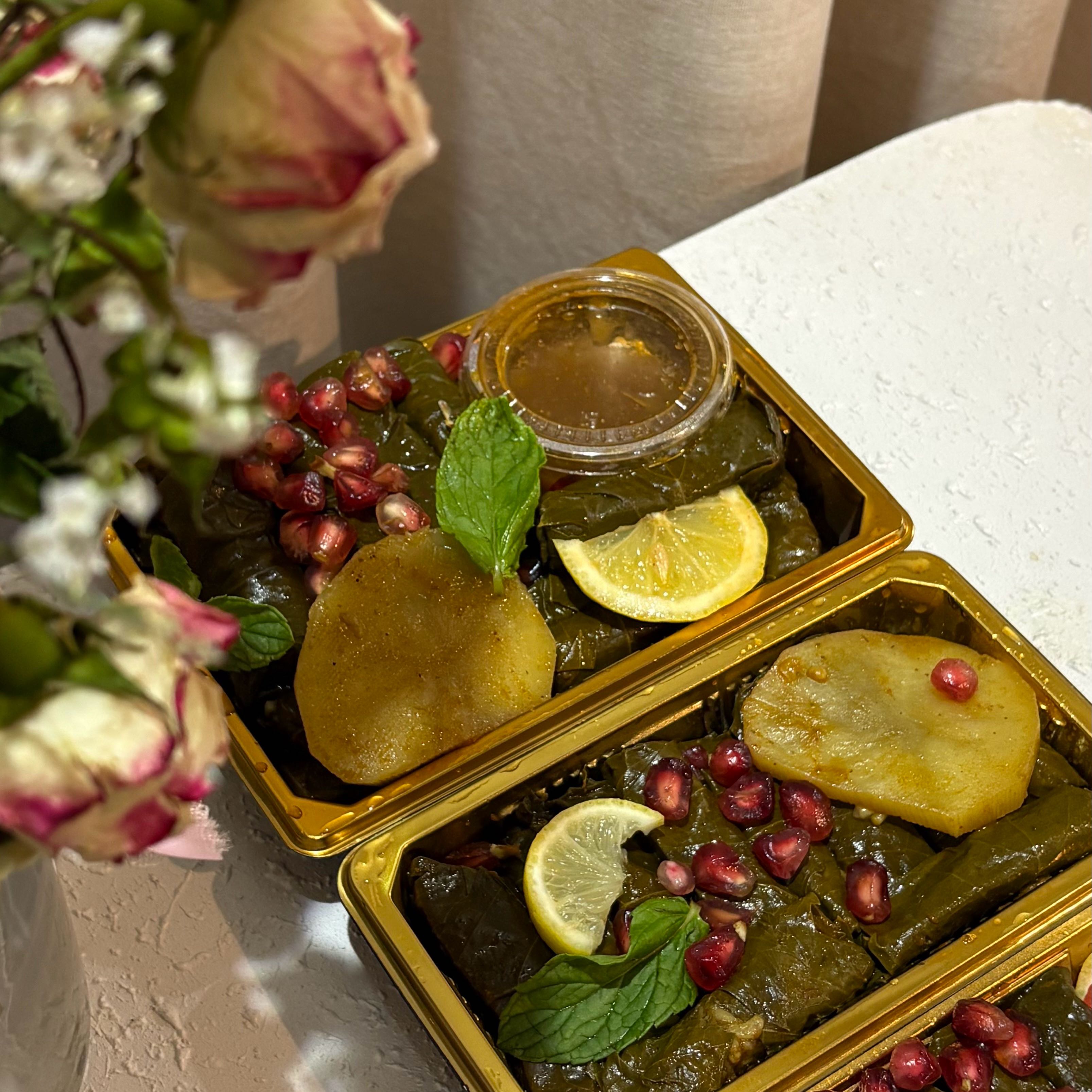 صحن ورق عنب وسط وصغير