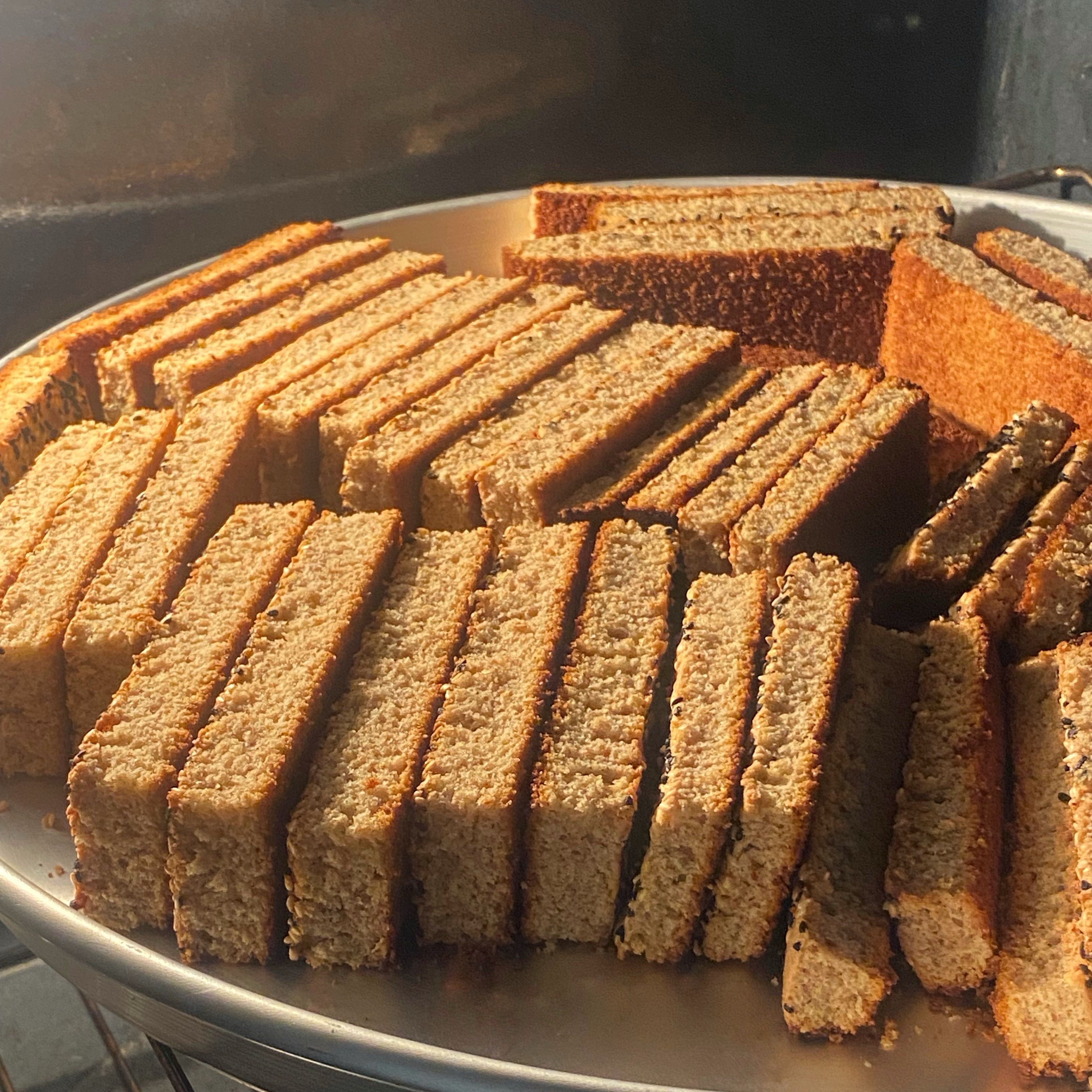 شابورة بُـر بالسمسم والحبه السوداء .. طازجه يوميا ..