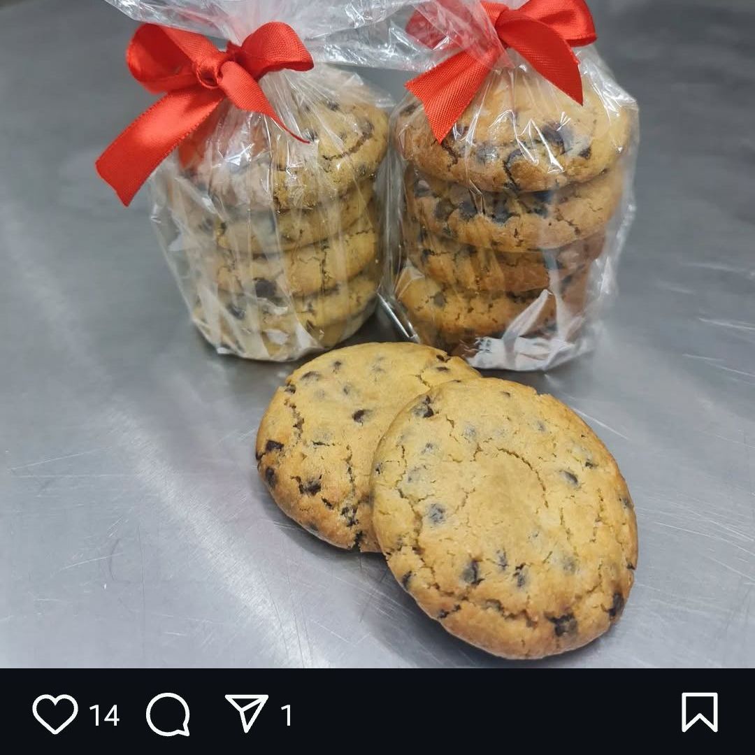 cookies 🍪 plain 60 L.E for pic Nutella 120 L.E for pic louts 120 L.E