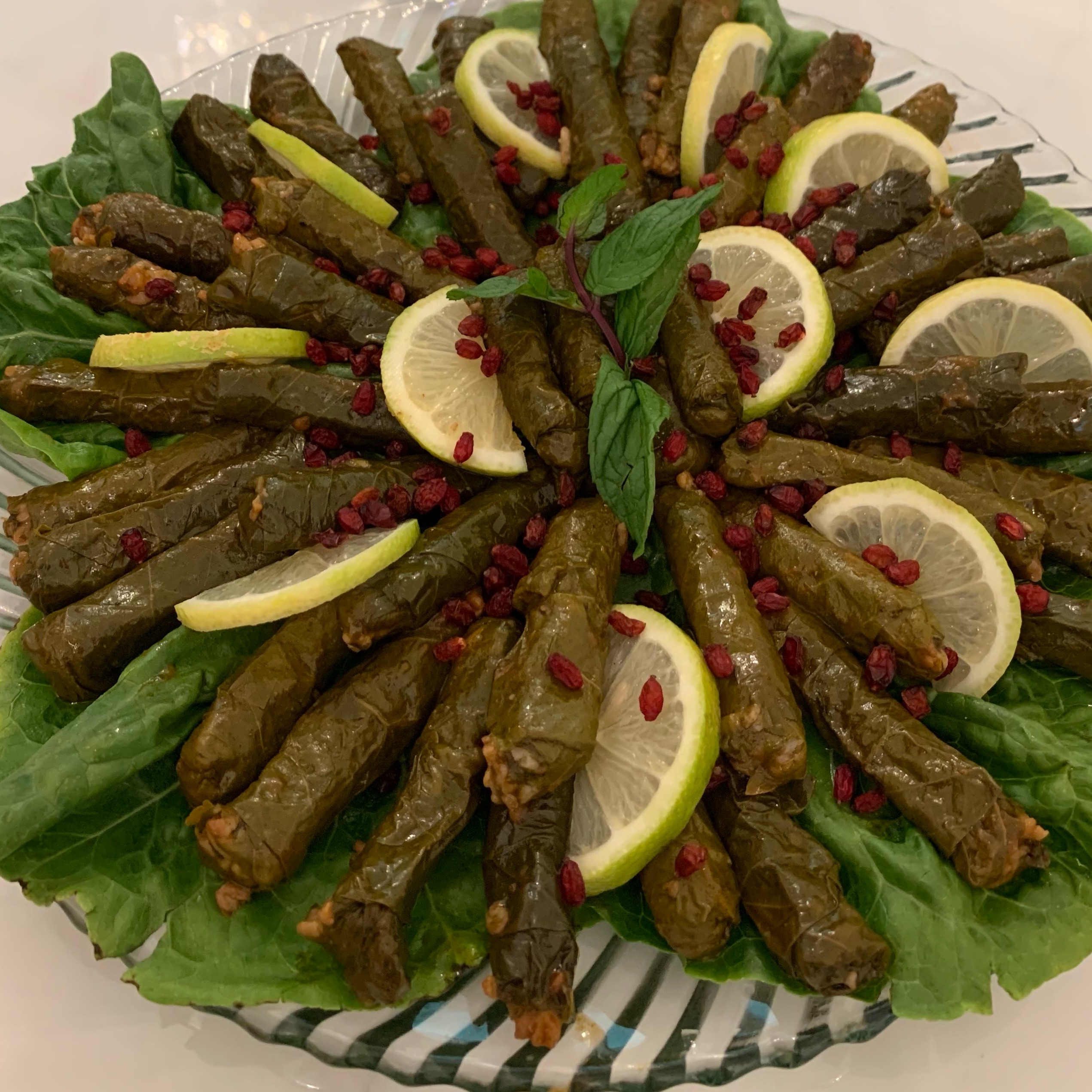 ورق عنب بالحامض ودبس الرمان