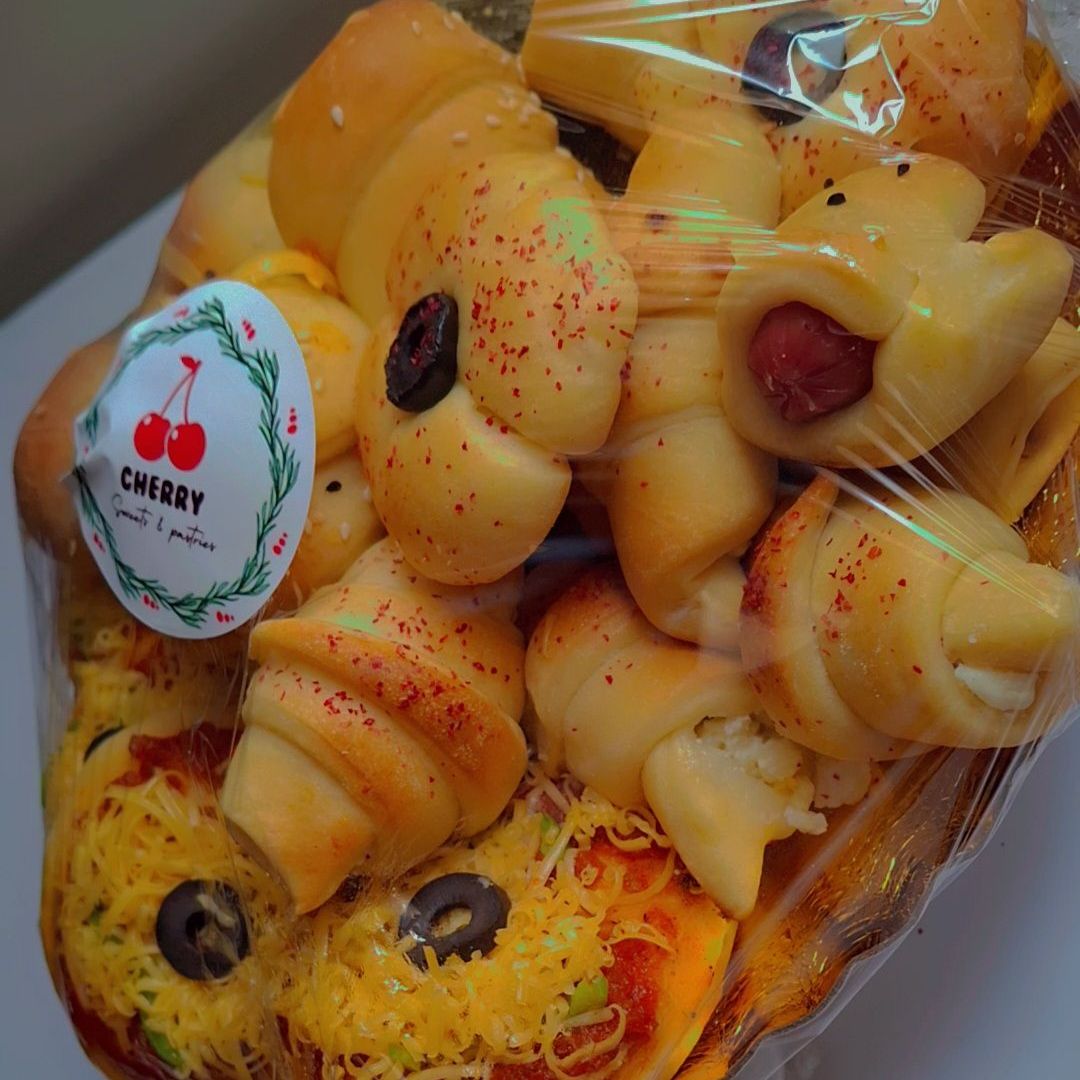 صحن معجنات مشكل