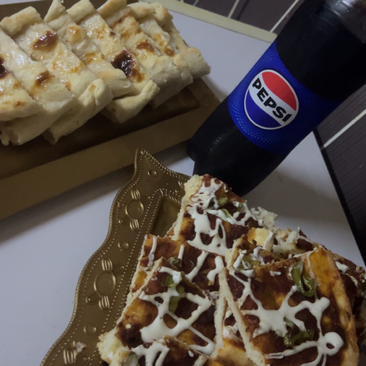 بيتزاه مع فطاير😋المدينة المنورة فقط