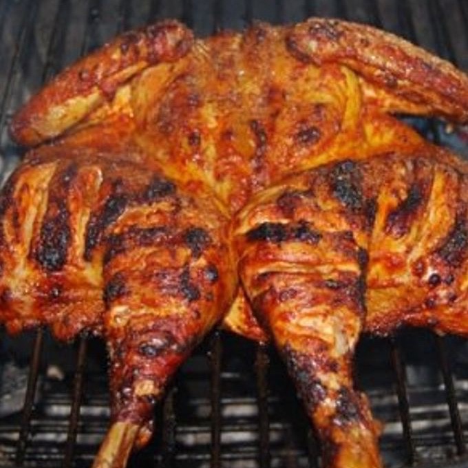 دجاج على الفحم مع الرز