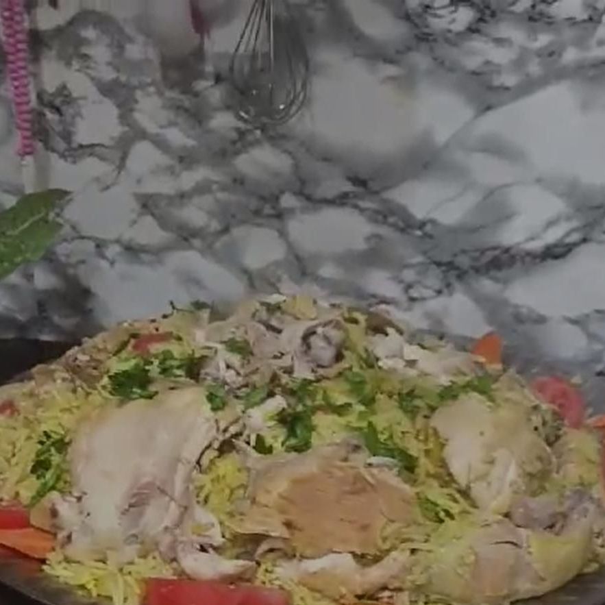 مقلوبة وجبة فخمة او صدر ١٠ صدر كبير حاجة ونص كيلو رز ٢٥