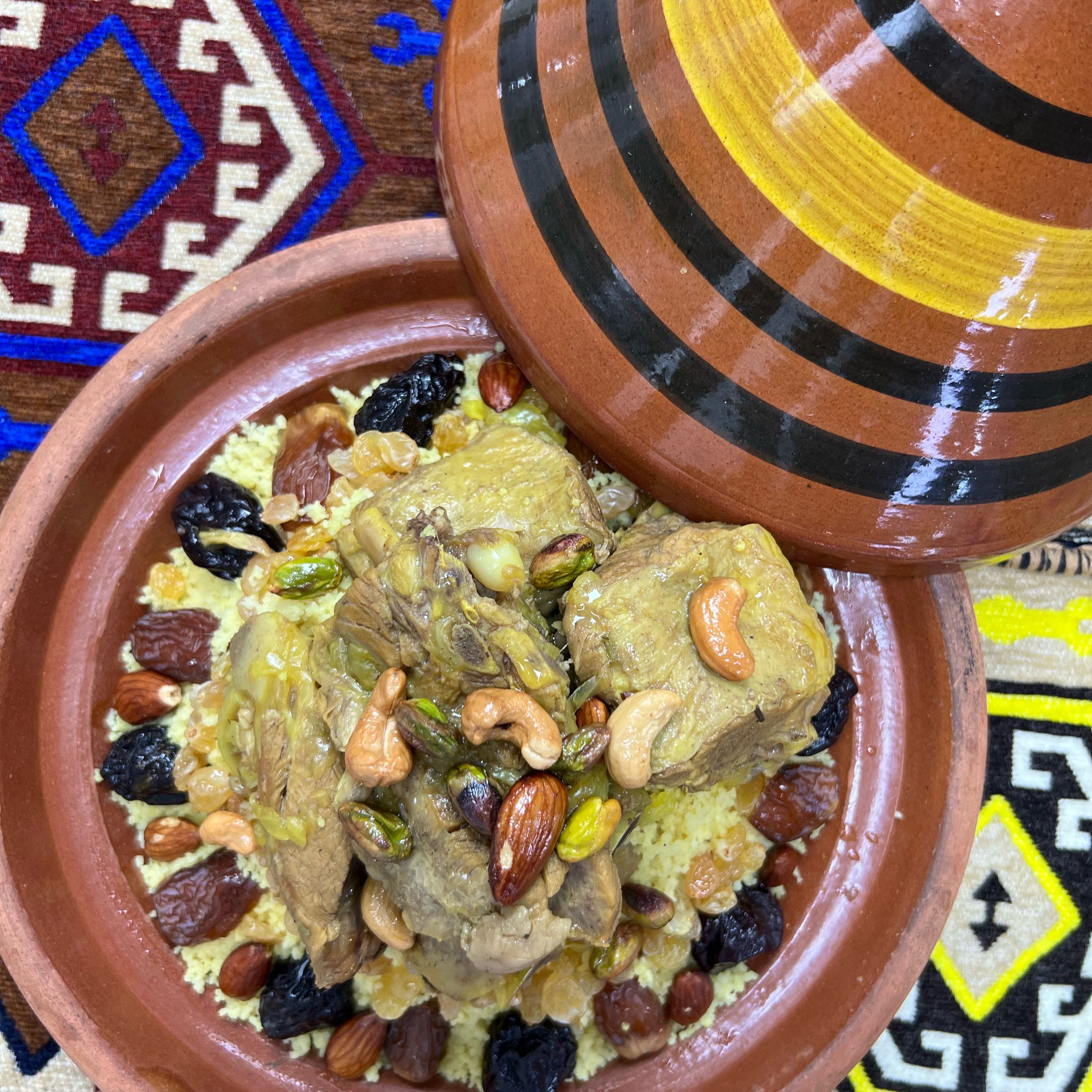 كسكسي لحم بالمكسرات و التمر طعم خيالي