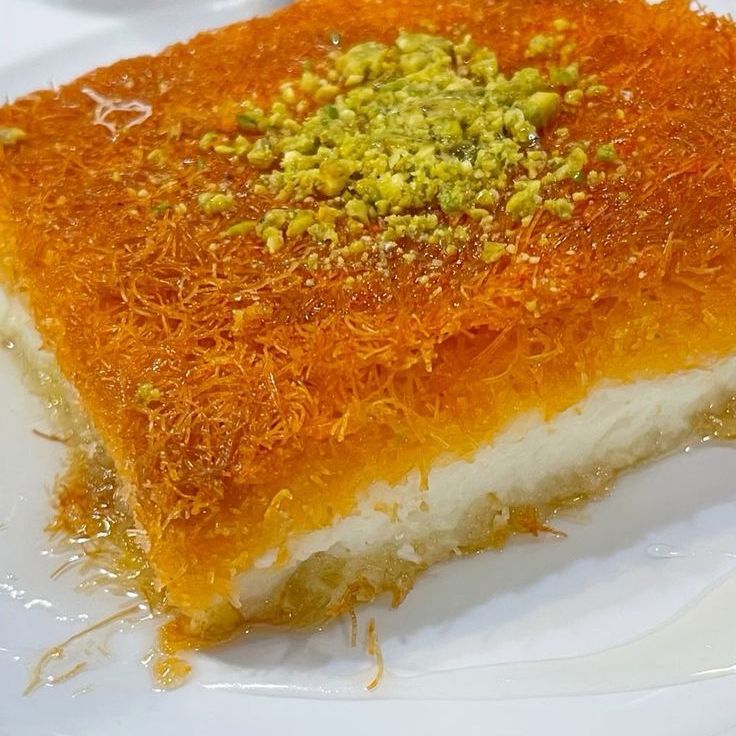 كنافه محشيه ب القشطه او بدون على حسب الطلب