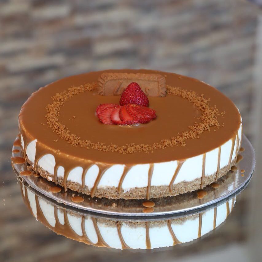 .
.
تشيز كيك الكراميل 
تفاصيل الطلب: 170 درهم.
Cramel Cheesecake 
To order: 170 AED